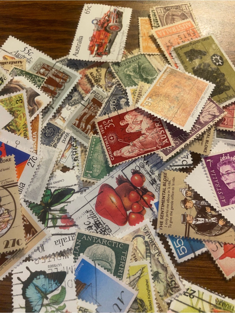 VINTAGE AUSTRALIAN STAMPS
